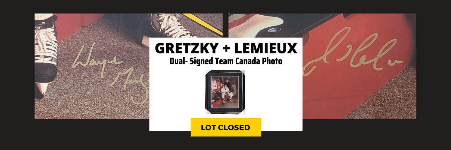 Wayne Gretzky and Mario Lemieux Dual-Signed 20x24 Team Canada Locker Room Photo (LE/99)